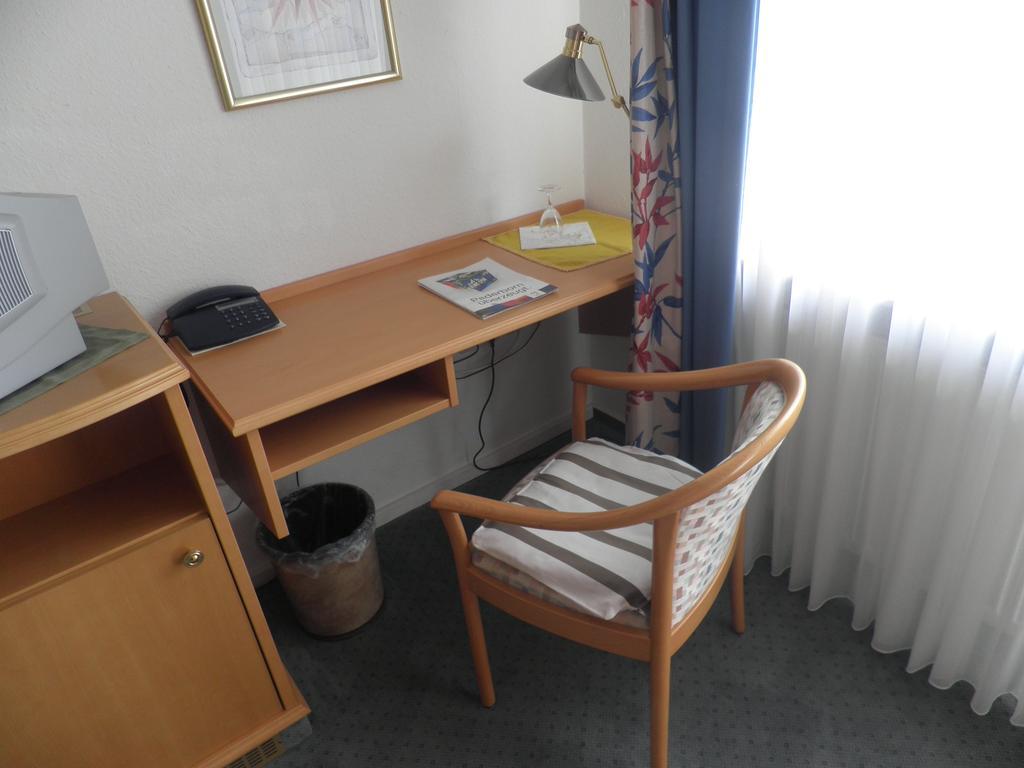 Hotel Haarener Hof Bad Wünnenberg Стая снимка