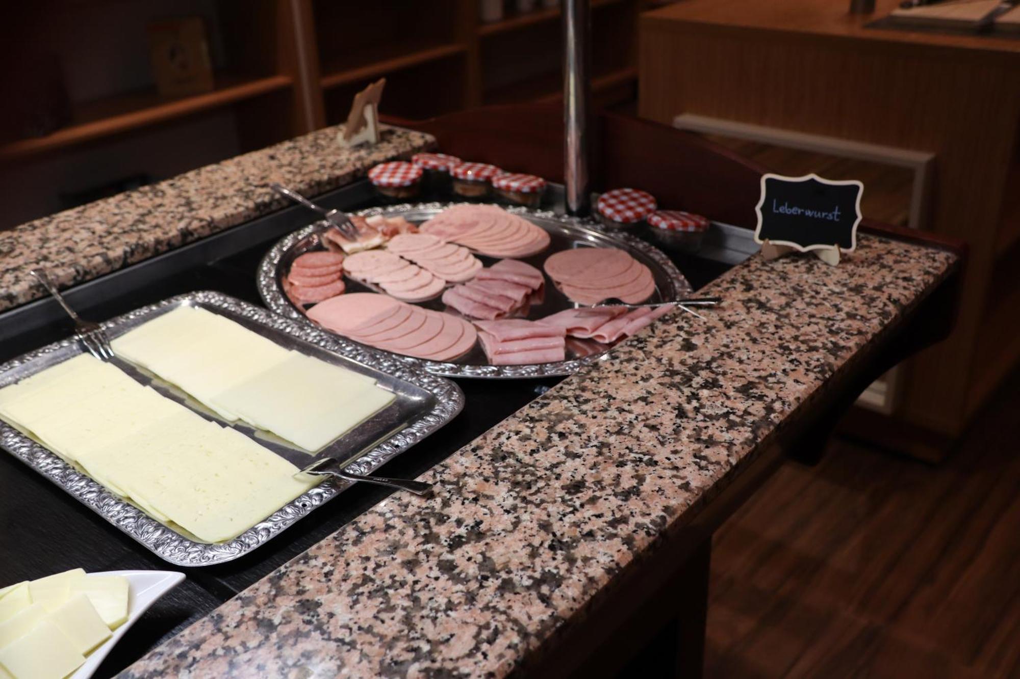 Hotel Haarener Hof Bad Wünnenberg Екстериор снимка