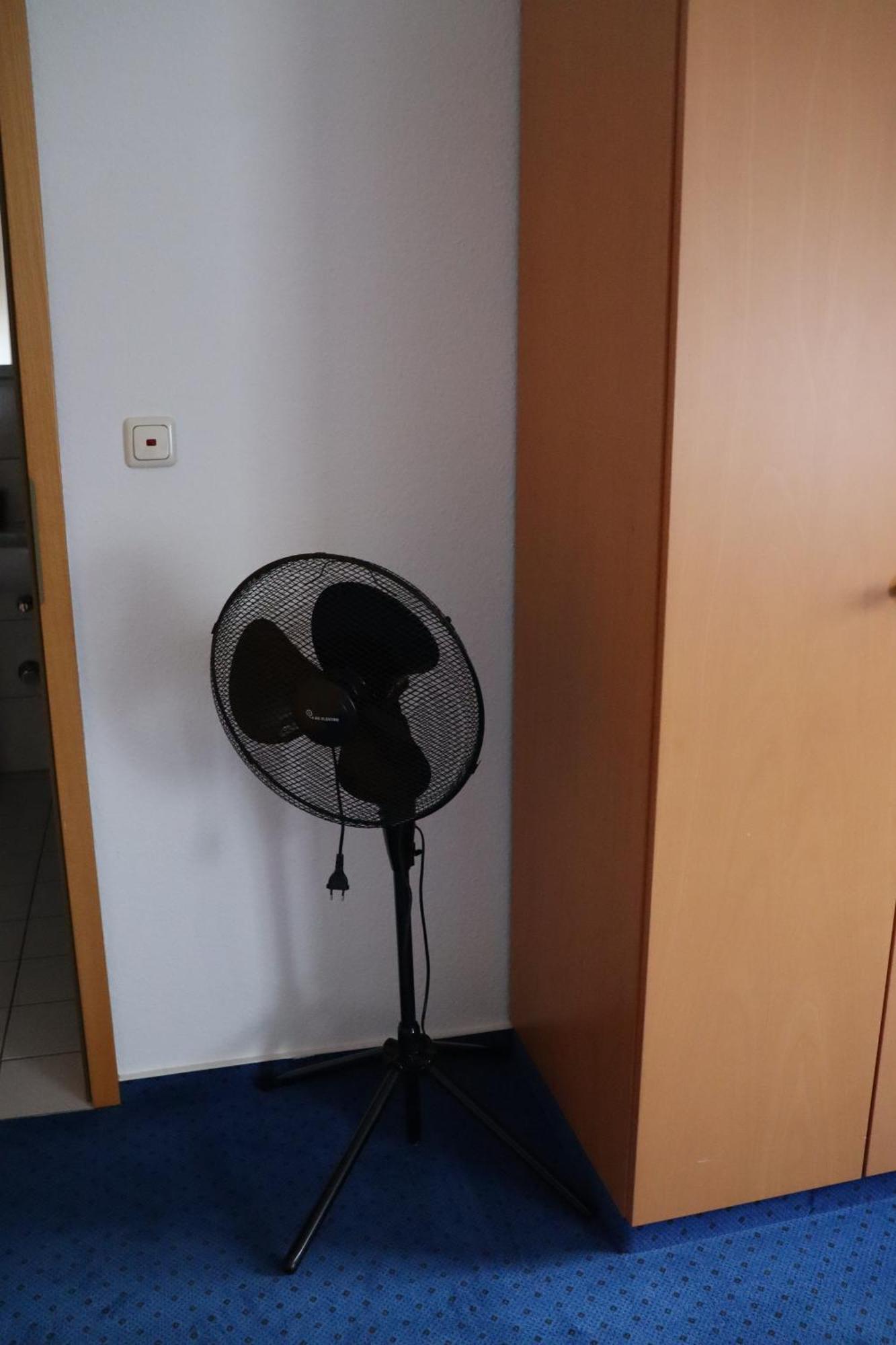 Hotel Haarener Hof Bad Wünnenberg Екстериор снимка